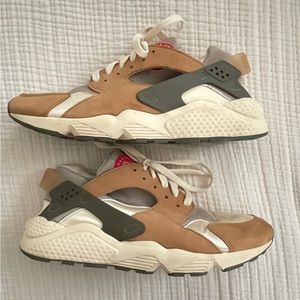 Stussy x Air Huarache LE Desert Oak 2021 Size Mens 10.5